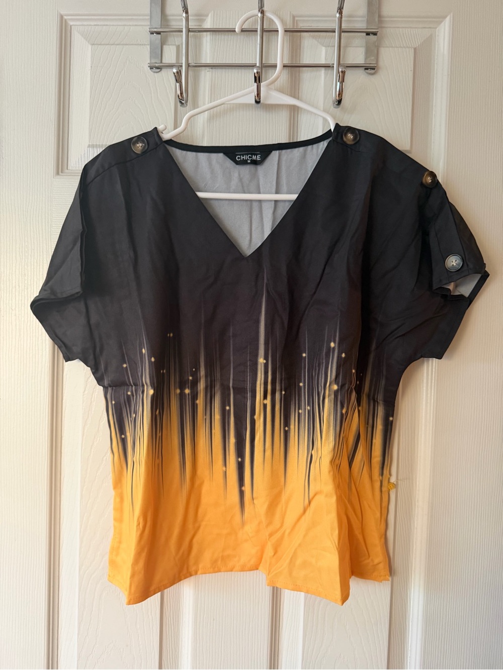 chic me Short Set - Black and Yellow Gradient V-Neck Top & Black Shorts